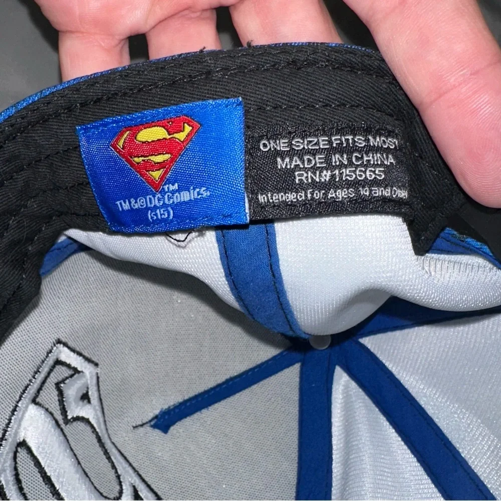Superman SnapBack Hats (2) DC Comics Super Hero One Size Fits Most Adjustable - Picture 5 of 14